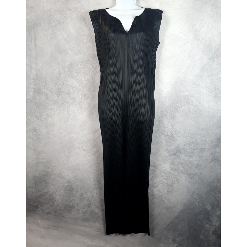 Issey Miyake Pleated Maxi Dress Womens One Size Black V Neck Dark Romantic